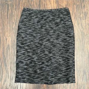 Ann Taylor women’s printed skirt size 4